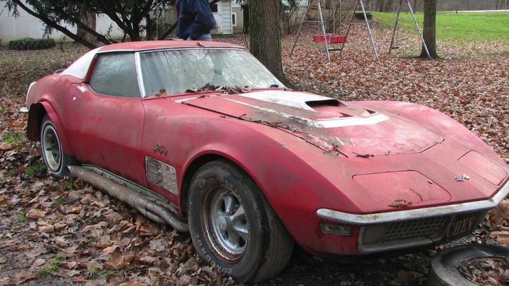 10 Old Cars That Are Cheap To Restore And 10 That Cost Too Much