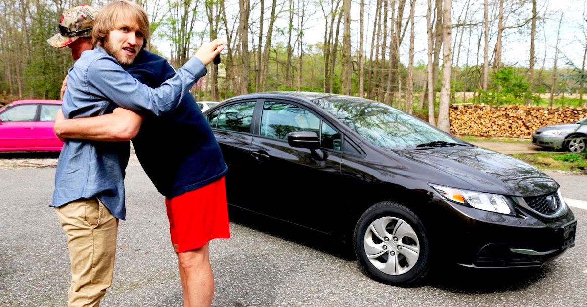 25 &quot;Dad Cars&quot; That Are Tame On The Outside (But Beasts