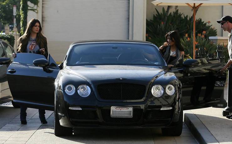 10 Times Kim Kardashian Drove Nicer Cars Than Kanye (And 10 From ...