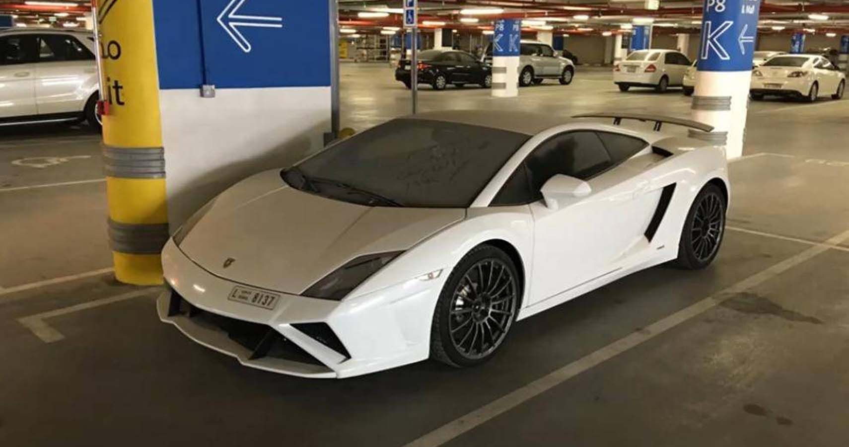 15 Heartbreaking Photos Of Cars Forever Abandoned At Airports