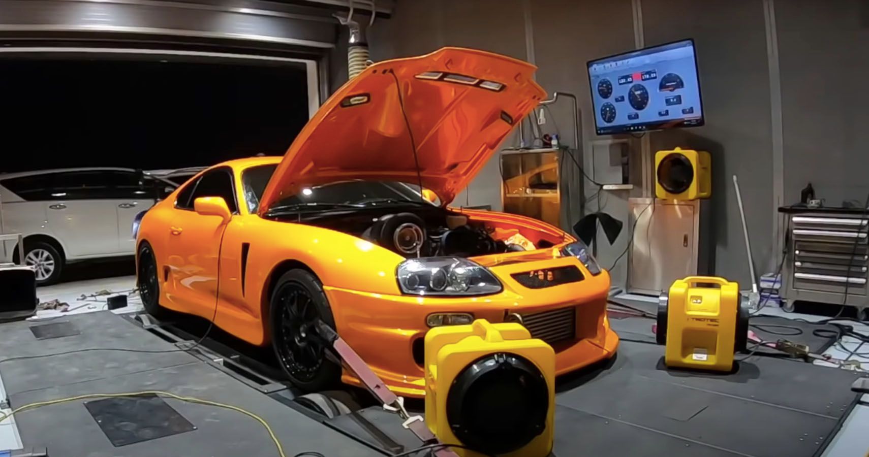 Toyota supra 2000hp