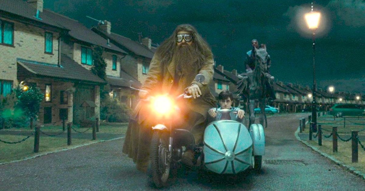 A Detailed Look At The Flying Motorcycle From The Harry Potter Movies