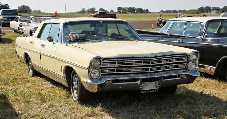 Here S What Collectors Should Know About The 1967 Ford Galaxie 500